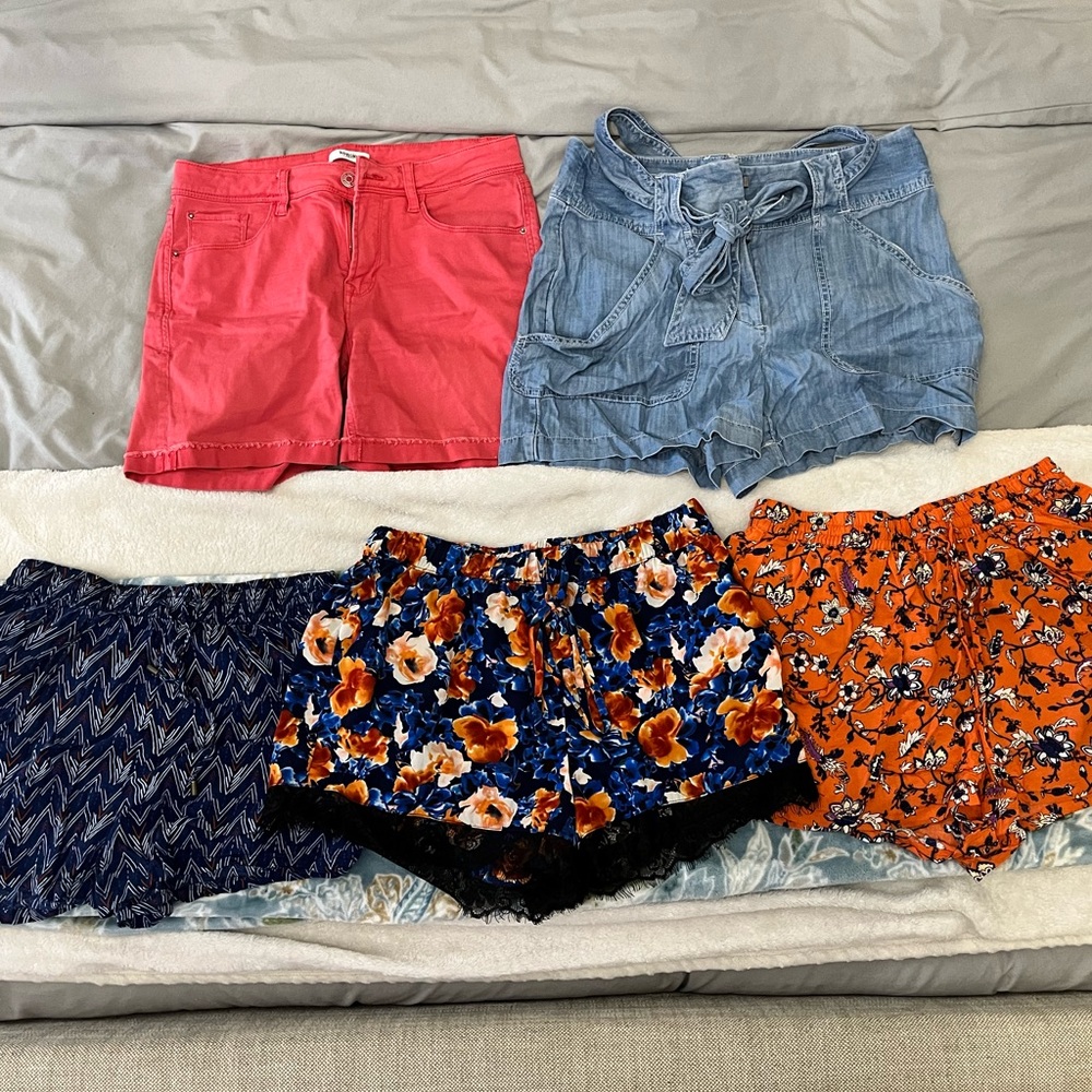 Bundle of 5 Shorts- size 8
